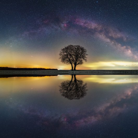 水に反射する星 ポスター