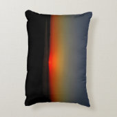 水に沈む夕日 アクセントクッション (裏面(縦))