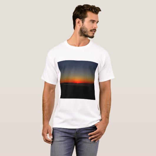 水に沈む夕日 Tシャツ (正面フル)