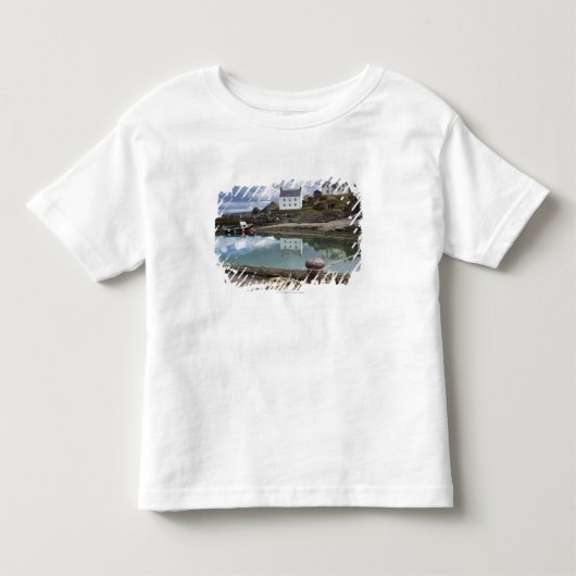 水に沿う家そしてボート トドラーTシャツ (正面)
