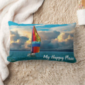 水に虹のスピンナーを持つ帆船 ランバークッション (ブランケット)