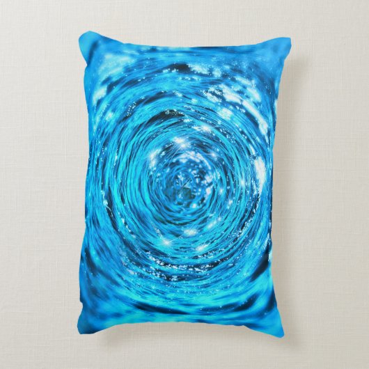 水のきらめく渦は青く見える アクセントクッション (裏面(縦))