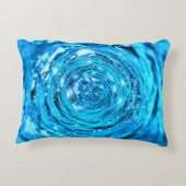水のきらめく渦は青く見える アクセントクッション (裏面)