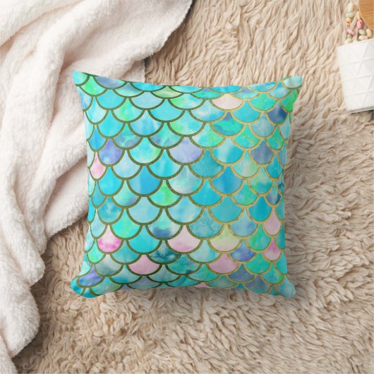 水のティール（緑がかった色）の青い水彩画の人魚はパターンをはかりで測ました クッション (ブランケット)