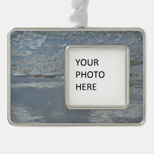水のラッピングビーチ抽象芸術写真 シルバープレートフレームオーナメント (正面)