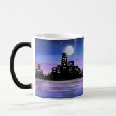 水の上で夜に自分の街を作る モーフィングマグカップ (左)