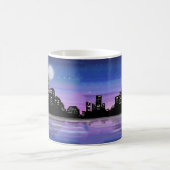 水の上で夜に自分の街を作る モーフィングマグカップ (中央)