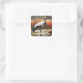 水の上に立つ赤い冠の鶴 スクエアシール (バッグ)