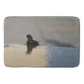 水の上の小さな鳥 バスマット (正面)