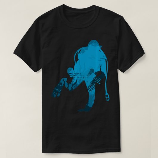 水の下でスキューバダイビング2 Tシャツ (デザイン正面)