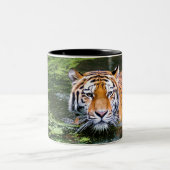 水の中の美しい虎 ツートーンマグカップ (中央)