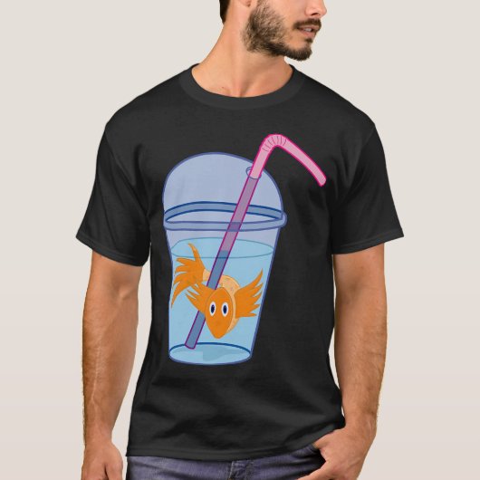 水の入ったグラスの中で泳ぐ魚 Tシャツ (正面)