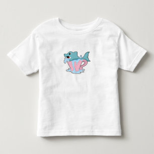 水の入ったコップを持つイルカ.PNG トドラーTシャツ