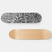 水の動き – 黒の白 スケートボード (横)