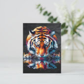 水の反射を見ているタイガー ポストカード (スタンド正面)