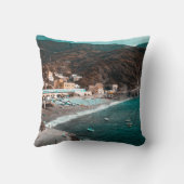 水の建物近傍体の白コンクリート クッション (裏面)