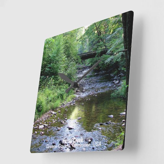 水の渓流に美しい日光 スクエア壁時計 (傾斜)