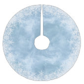 水の縁ど色に雪が積もったダスティブルーID727 ブラッシュドポリエステルツリースカート (正面)