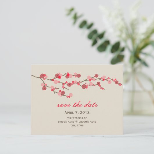 水の色のさくらんぼ花の結婚式の日付を保存 案内ポストカード (スタンド正面)