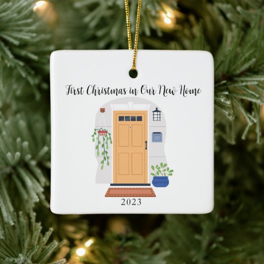 水の色のドアの初めてのクリスマスを私たちの新しい家 セラミックオーナメント (ツリー)