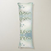 水の色のリリーオブザバレー抱き枕 ボディピロー (正面縦)