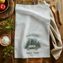 水の色の冬の松の森ファミリーキャビン