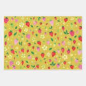 水の色の夏のイチゴのギフトラップ ラッピングペーパーシート (正面)