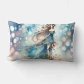 水の色の夢の中のエーテルのファンタジー女神 ランバークッション (正面)