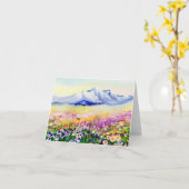 水の色の山のワイルドフラワーのカスタマイズ カード (黄色い花)