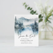 水の色の山の森の結婚式の日付を保存 ポストカード (スタンド正面)