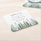 水の色の松の木の森の結婚式の日付を保存 スクエアペーパーコースター (アングル)