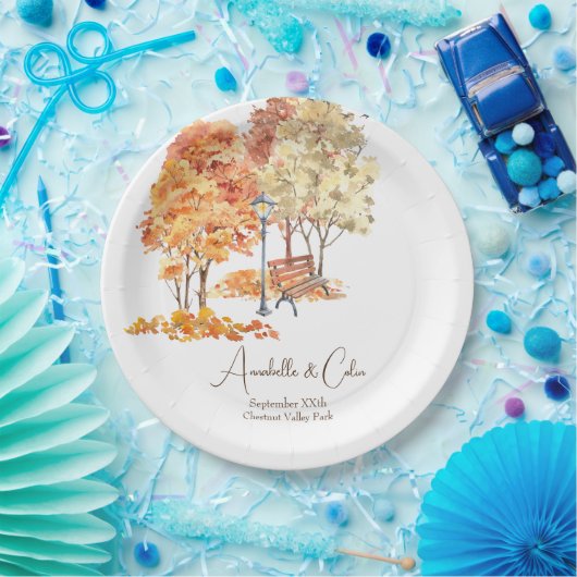 水の色の秋の公園結婚の ペーパープレート (パーティー)