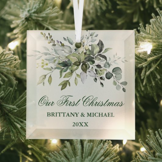 水の色の緑の私たちの初めてのクリスマス ガラスオーナメント (インサイチュ)