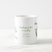 水の色の花のスプレーとハッピーマザーズの日 コーヒーマグカップ (中央)