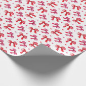 水の色の赤い弓クリスマスホリデーギフト ラッピングペーパー (角)