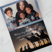 水の色の雪のクリスマスタウンホリデーフォト カード