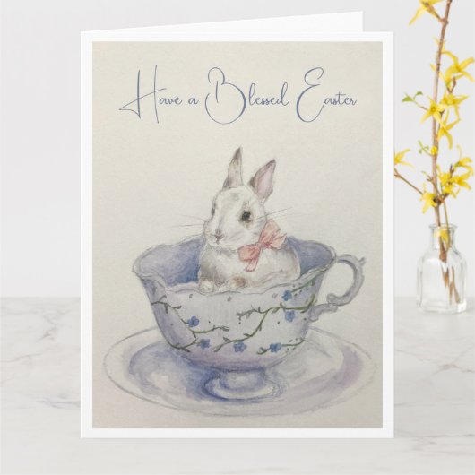 水の色イースターバニーでティーカップ折り畳みグリーティング カード (黄色い花)