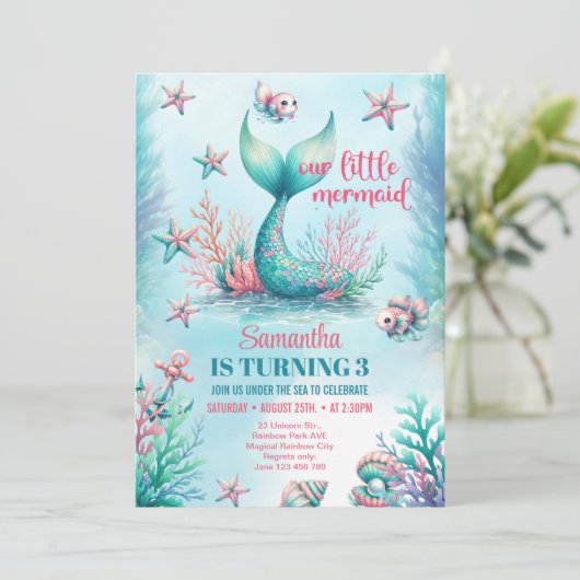 水の色エレガントのターコイズマーメイドテール誕生日 招待状 (スタンド正面)