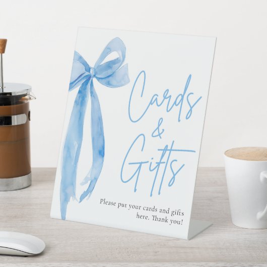水の色エレガントほこりっぽい青い弓カードとギフト 台座サイン (インサイチュ)
