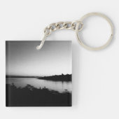 水の色カナダの白黒の写真 キーホルダー (裏面)