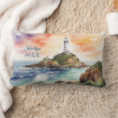 水の色スケッチバイロンベイライトハウスモノグラム | ランバークッション (ブランケット)