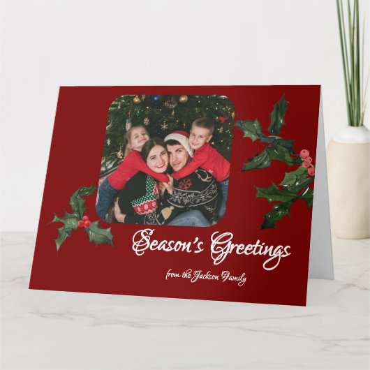 水の色ホリーオン深い赤い写真クリスマス カード (正面)