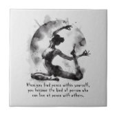 水の色ヨガ霊気一足王ピジョンポーズ タイル (正面)