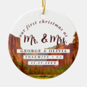 水の色ヨセミテカリフォルニア私たちの初めてのクリスマス セラミックオーナメント (正面)