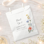 水の色ワイルドフラワーベビーシャワー フェイバーバッグ (クリップ留めされた状態)