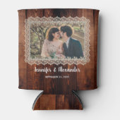 水の色葉の素朴な木のレース結婚写真 缶クーラー (正面)