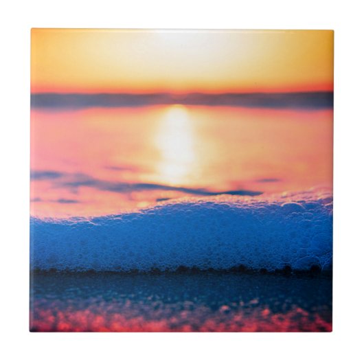 水の色，ビーチと海，空 タイル (正面)