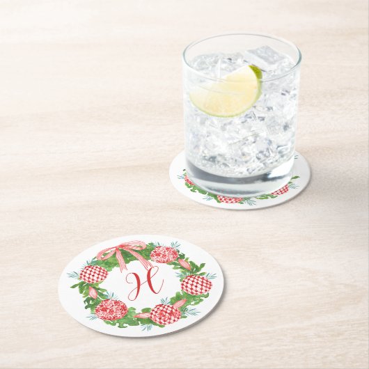 水の色Chinoiserieリースクリスマスモノグラム ラウンドペーパーコースター (インサイチュ)
