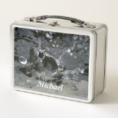 水を大きく跳ね上げるおもしろい メタルランチボックス (正面)