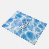 水を拭き取る足 ドアマット (アングル)